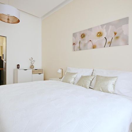 Luxury Center Apt. Charles Bridge Walking Distance براغ المظهر الخارجي الصورة